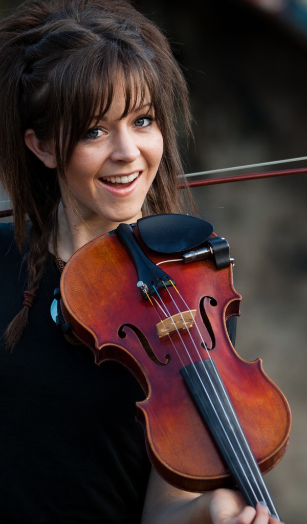 Девушка со скрипкой