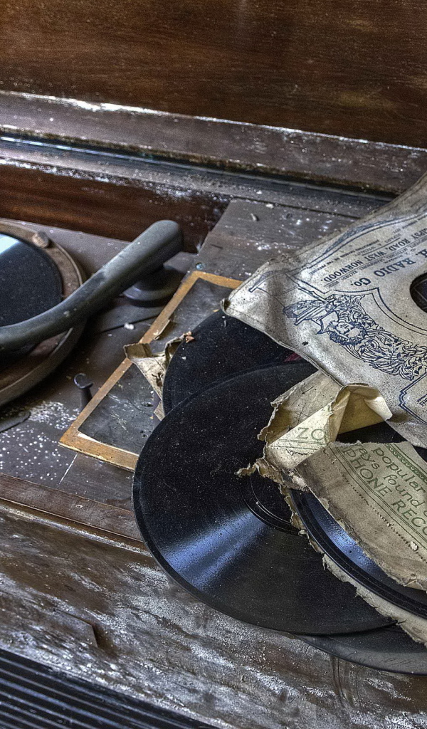 Старинный граммофон