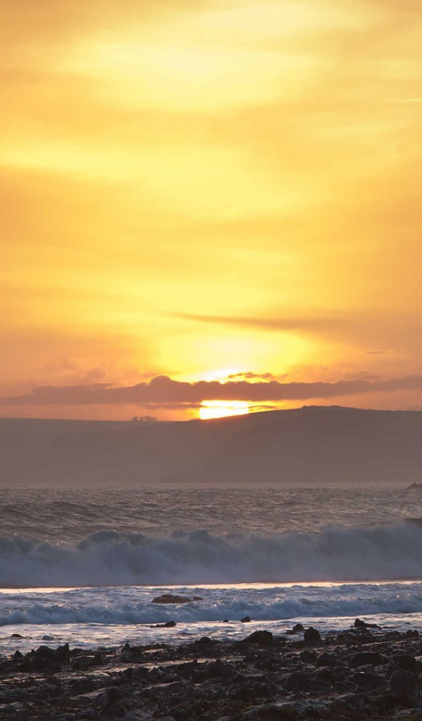 Пенистые волны