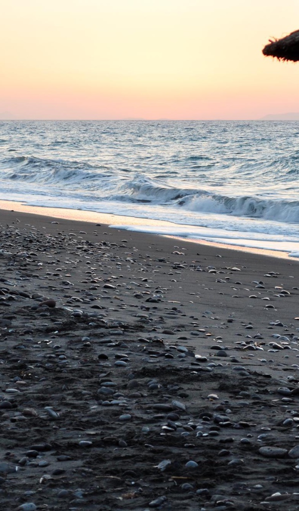 Черный пляж на Санторини