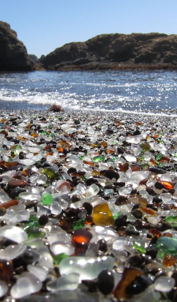 Стеклянный пляж в Калифорнии