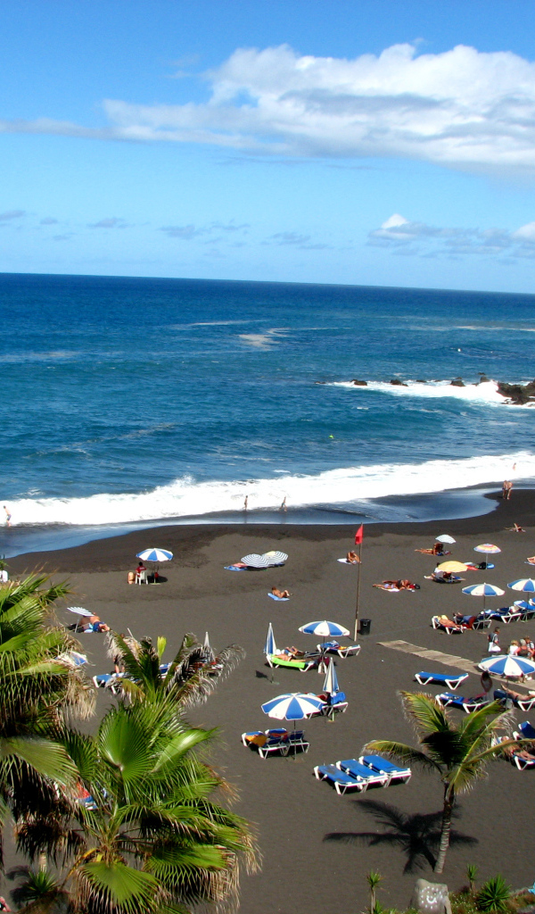 Отдых на черном пляже в Тенерифе