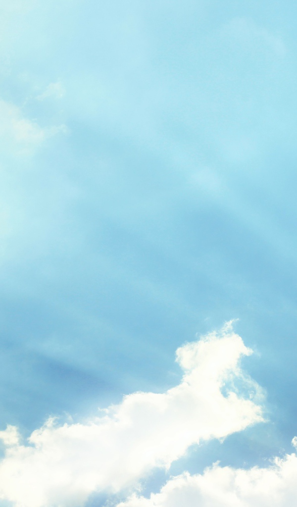 Сияние солнца в небе