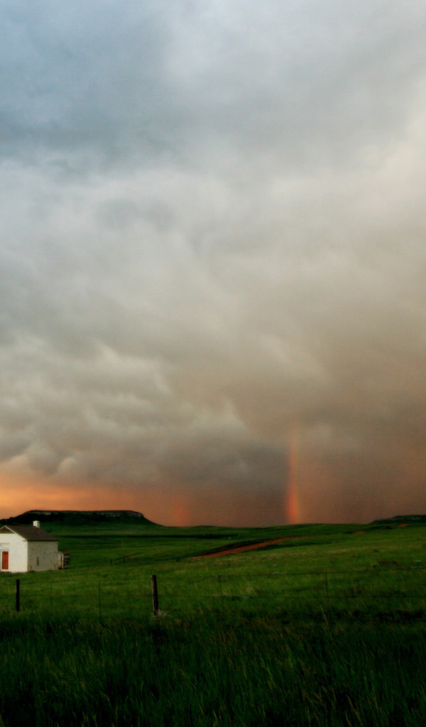 Надвигается торнадо