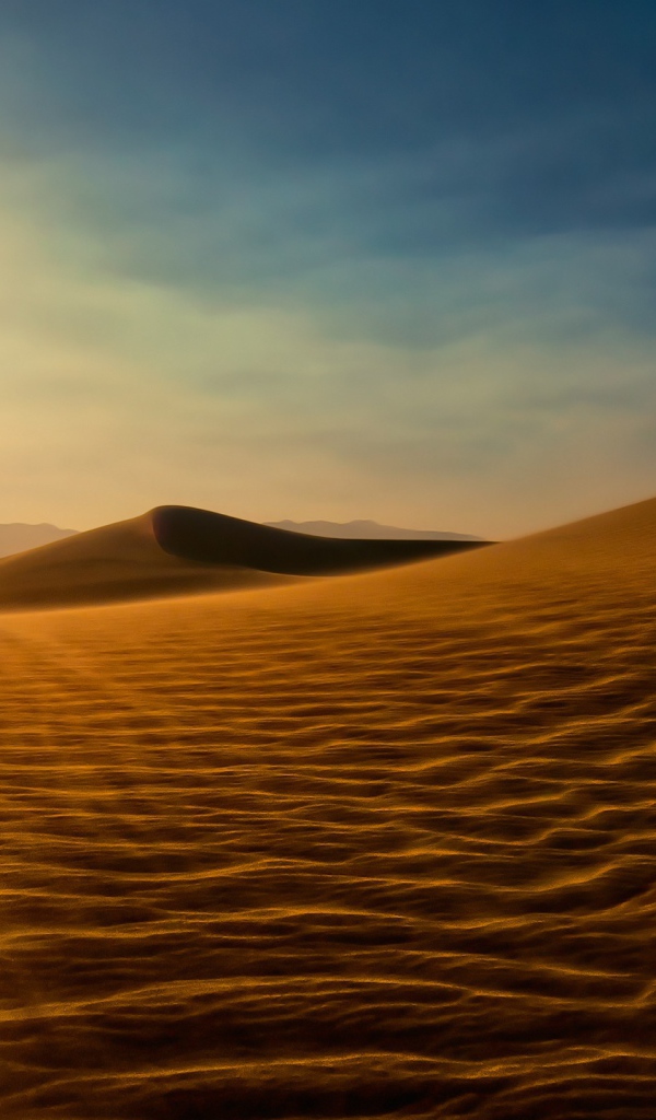 Закат над дюнами в долине смерти