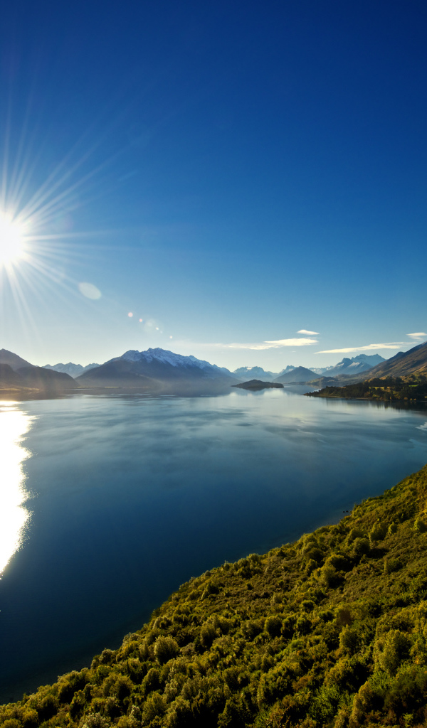 Горное озеро в Новой Зелландии