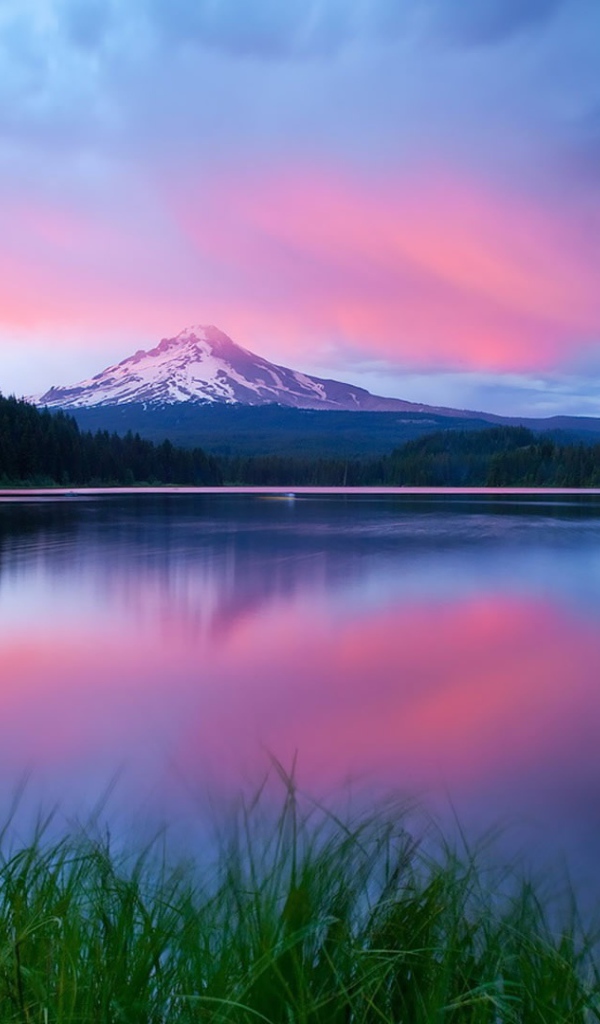 Отражение гор