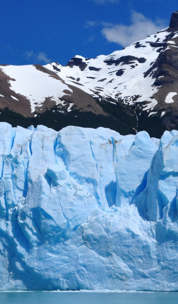 Горы и снег