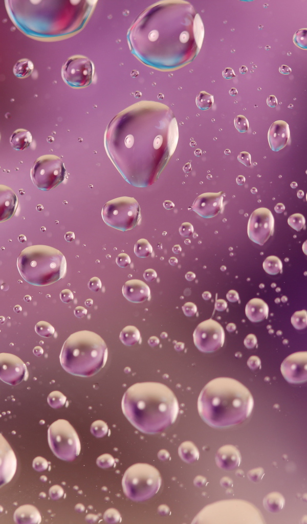 Розовые капли воды