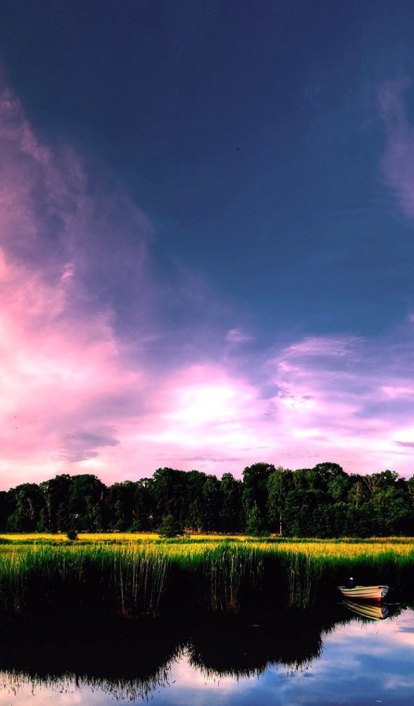 Лодки на озере