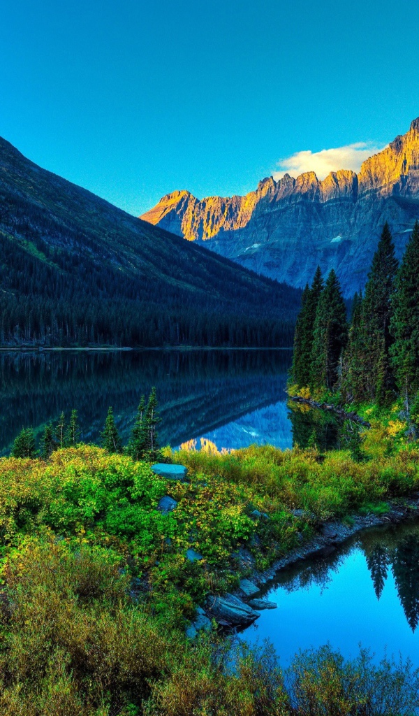 Озеро в горах