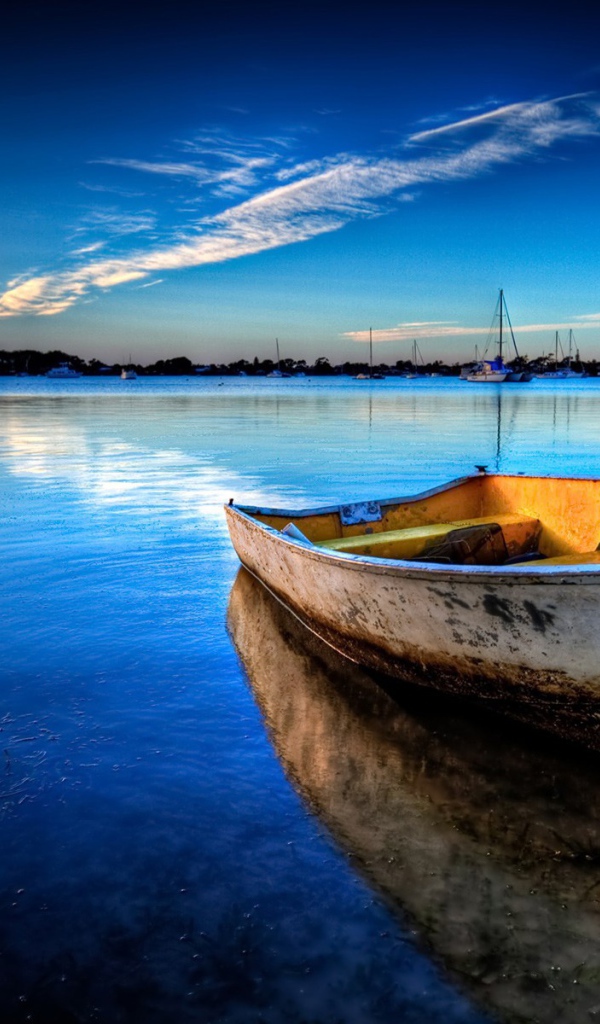 Старая лодка