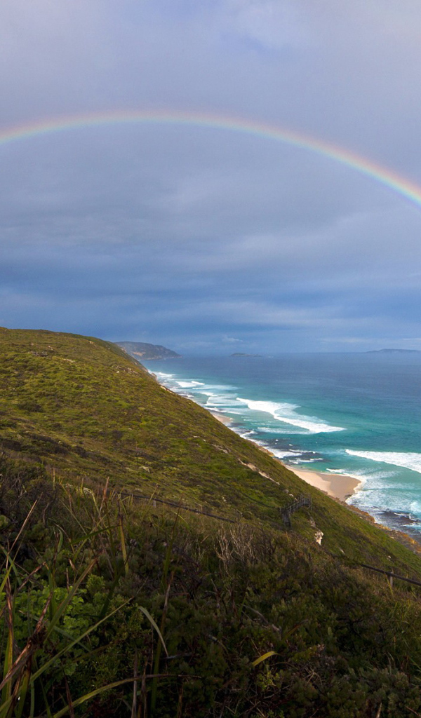 Радуга над океаном