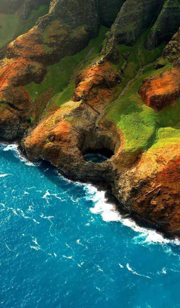 Горы у моря