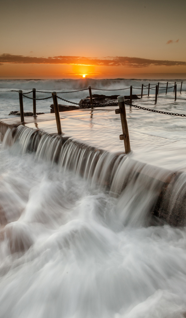 Закат на пирсе