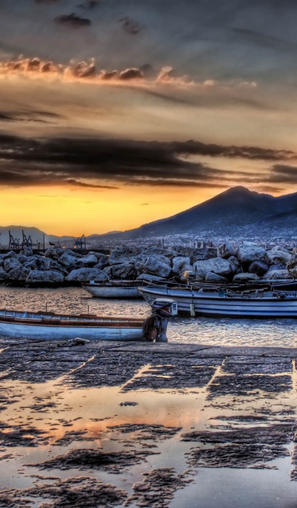 Закат на лодочном причале