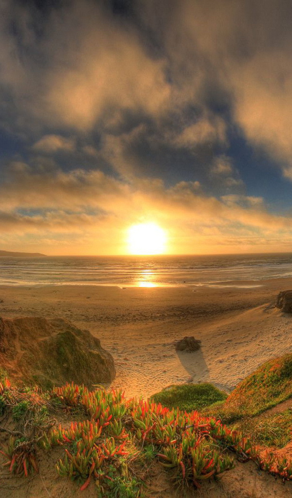 Закат над морем