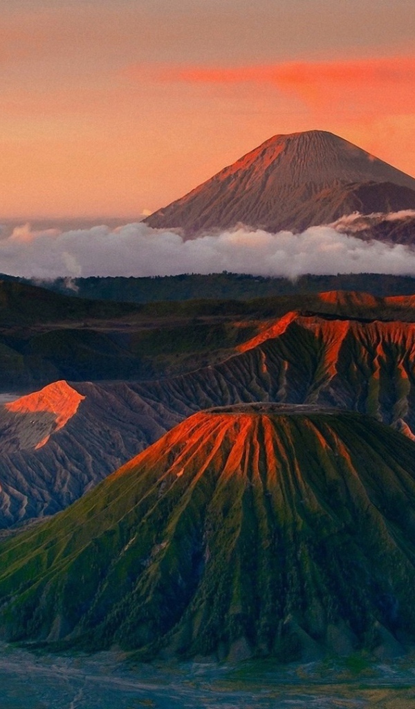 Вулканический пейзаж