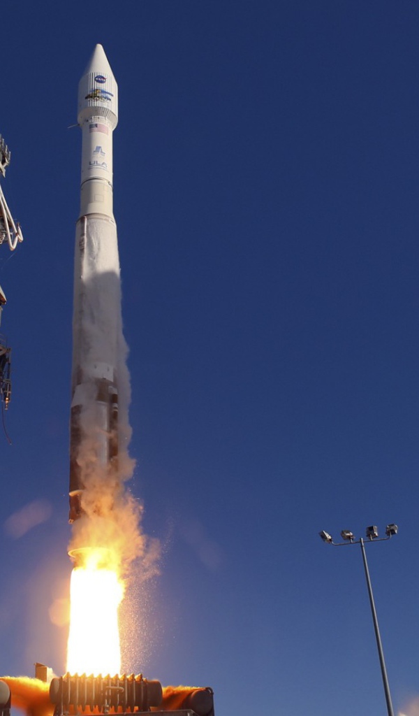 Старт космической ракеты