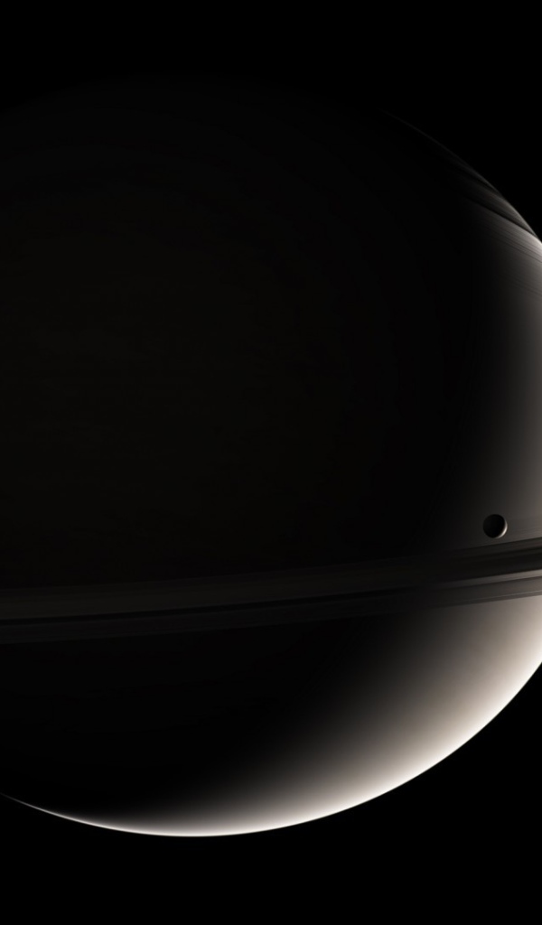 Спутник на фоне планеты