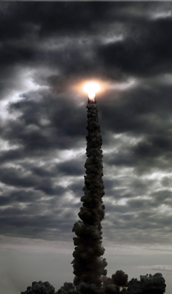 След от ракеты