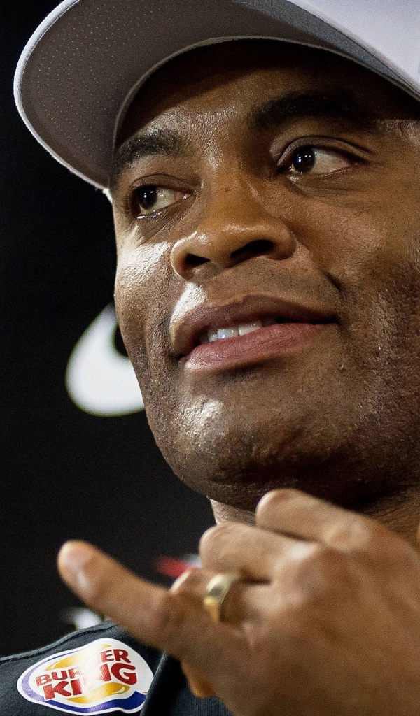 Известный боец Андерсон Силва. Паук