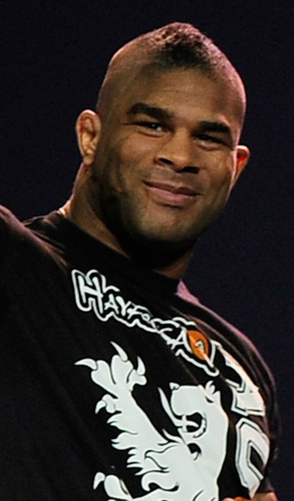 Бесстрашный боец Алистер Оверим