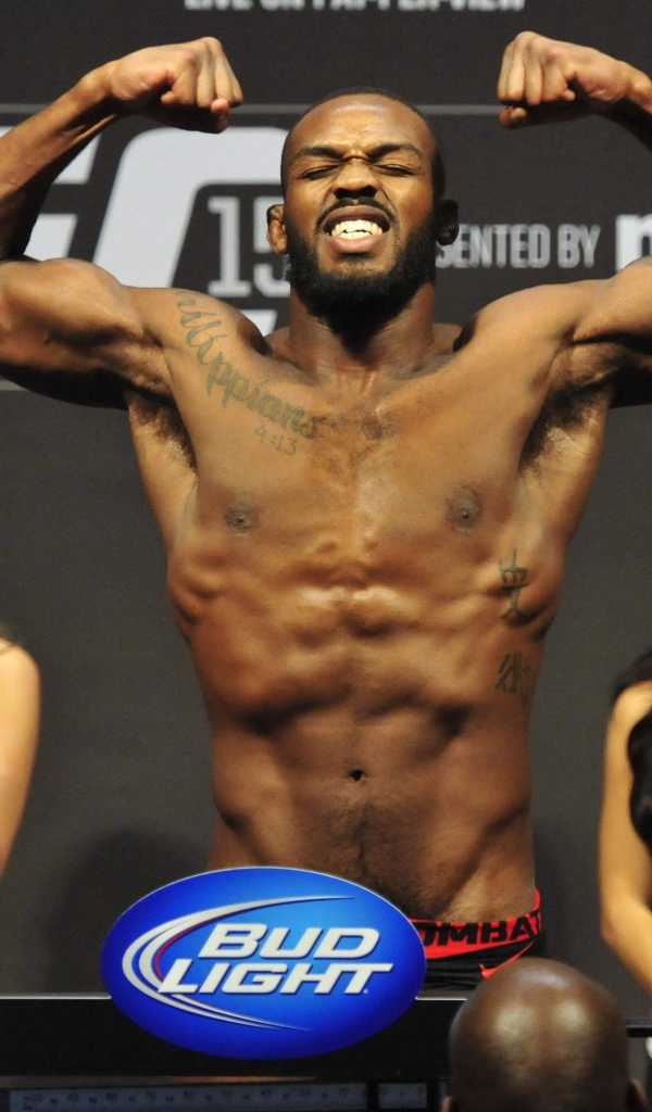 Популярный боец Джон Джонс