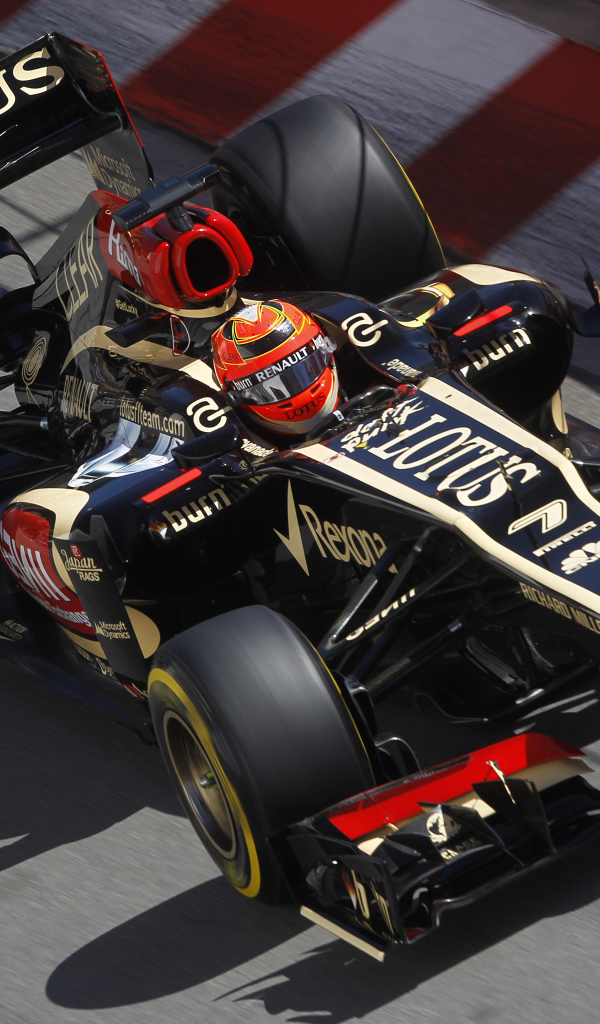 Гонщик на скоростной трассе