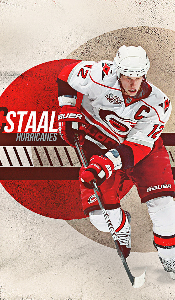 Эрик Стаал на льду