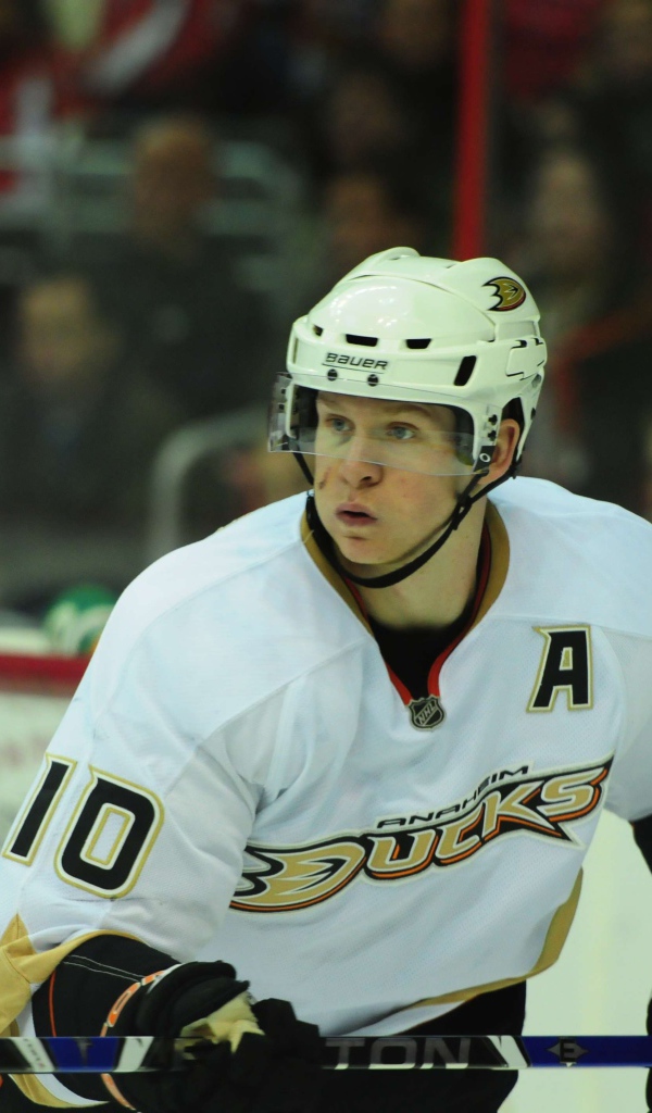 Известный Хоккеист Кори Перри