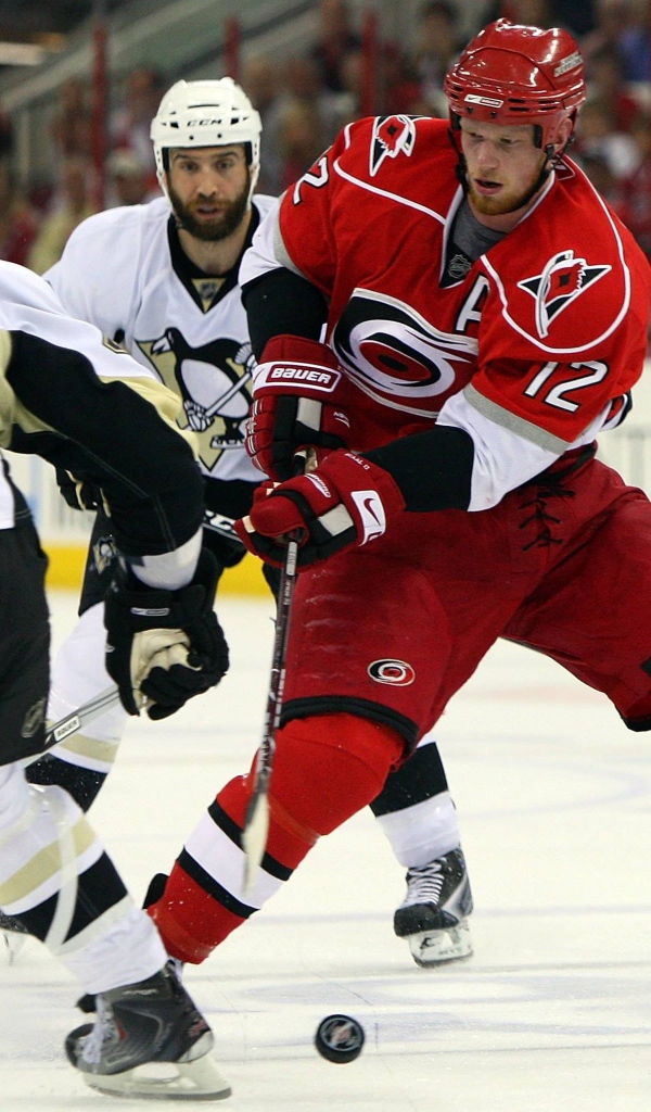 Известный Хоккеист Эрик Стаал