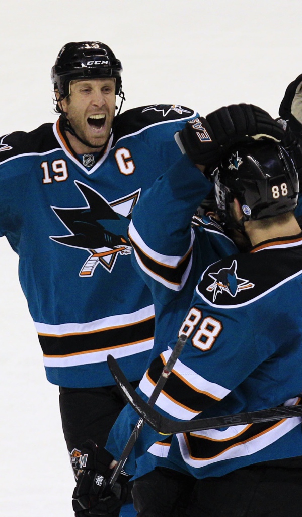 Известный Хоккеист Джо Торнтон