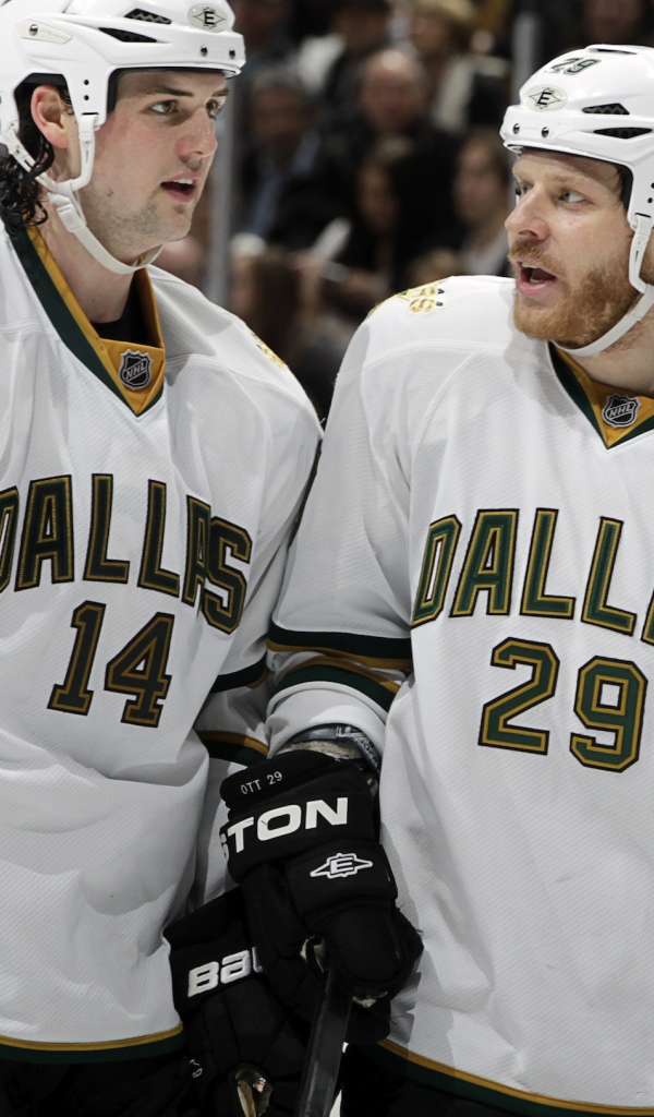 Популярный Хоккеист Джейми Бенн