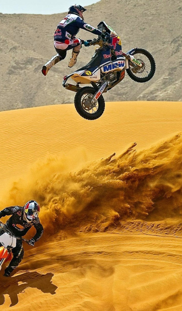 Мотокросс по пустыне