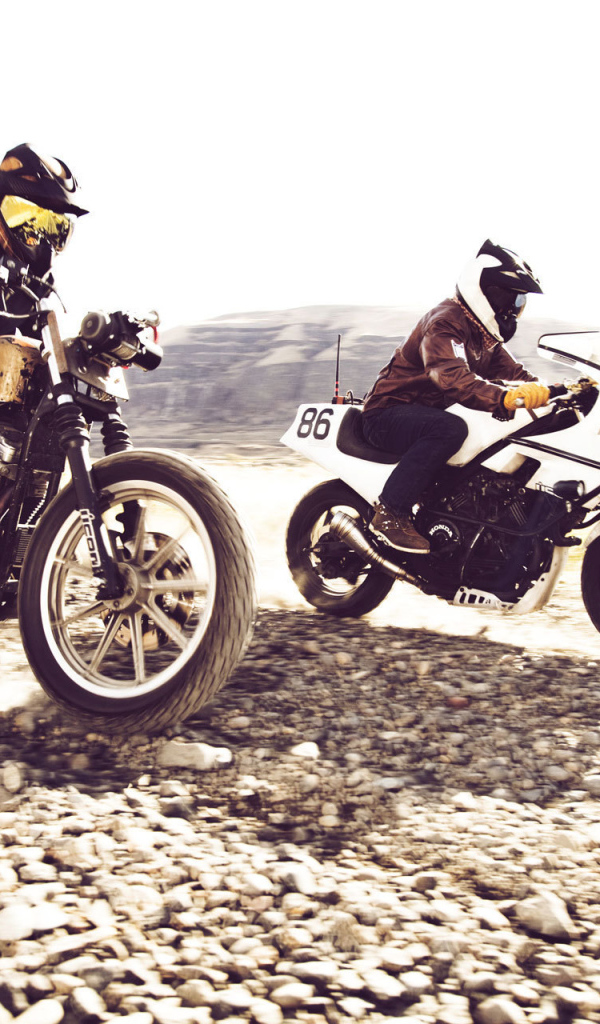 Гонки по каменной дороге