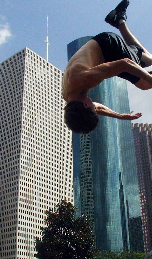 Паркур в большом городе