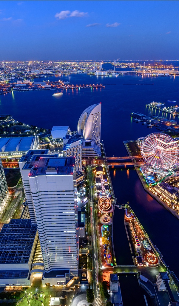 Вечерний город в Японии