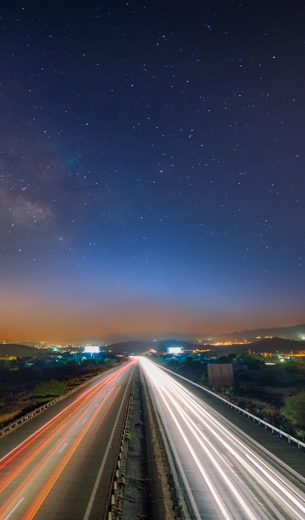 Огни на ночной дороге, Кипр