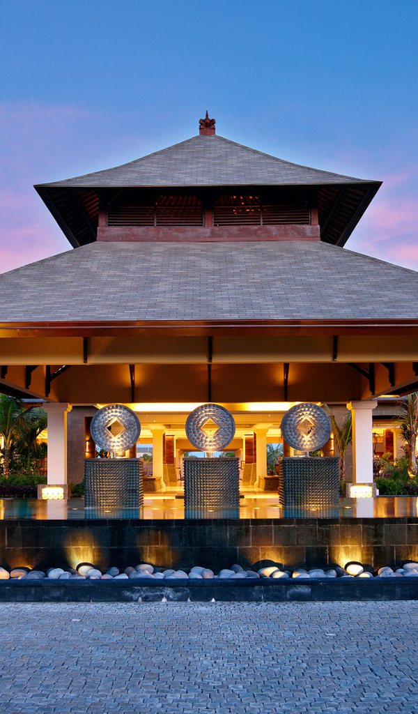 Роскошный отель на Бали