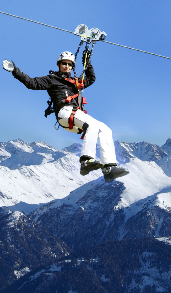 Активный отдых на горнолыжном курорте Серфаус, Австрия