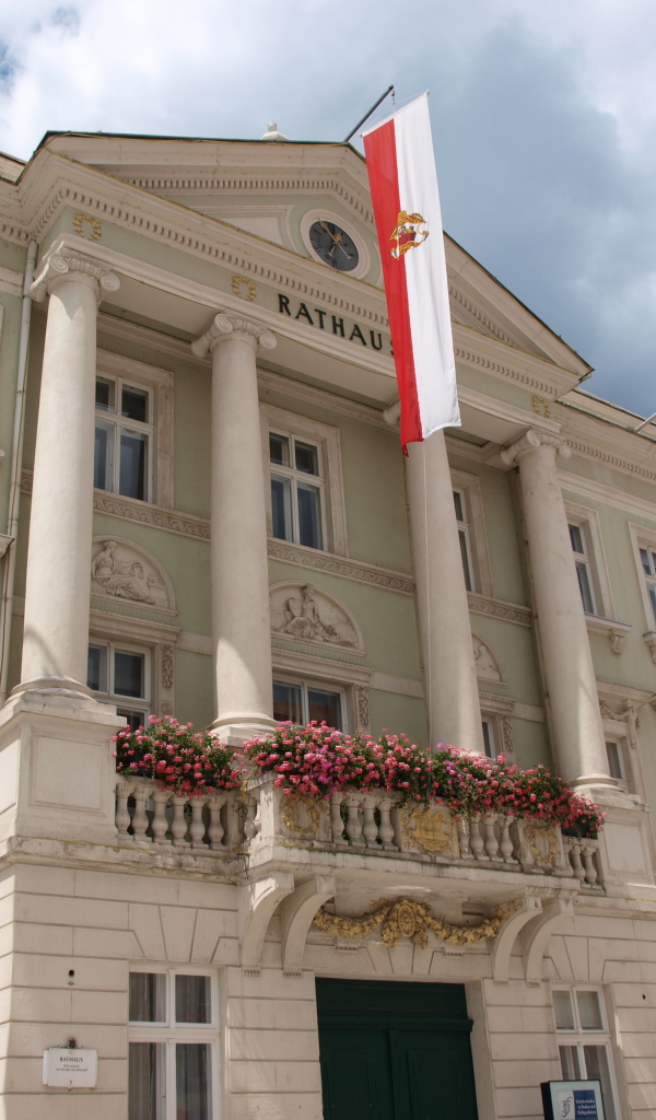 Административное здание на курорте Баден, Австрия