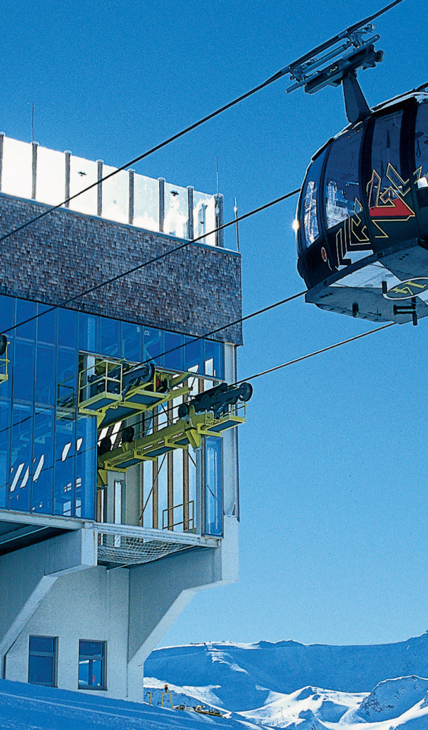 Здание подъемника на горнолыжном курорте Ишгль, Австрия