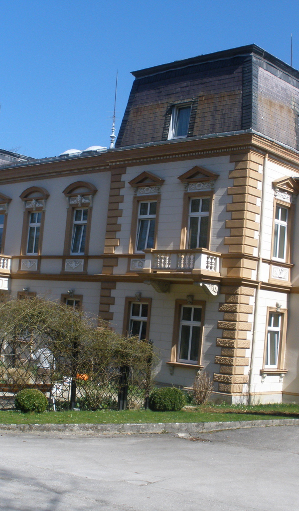 Городское здание на курорте Бад Халль, Австрия