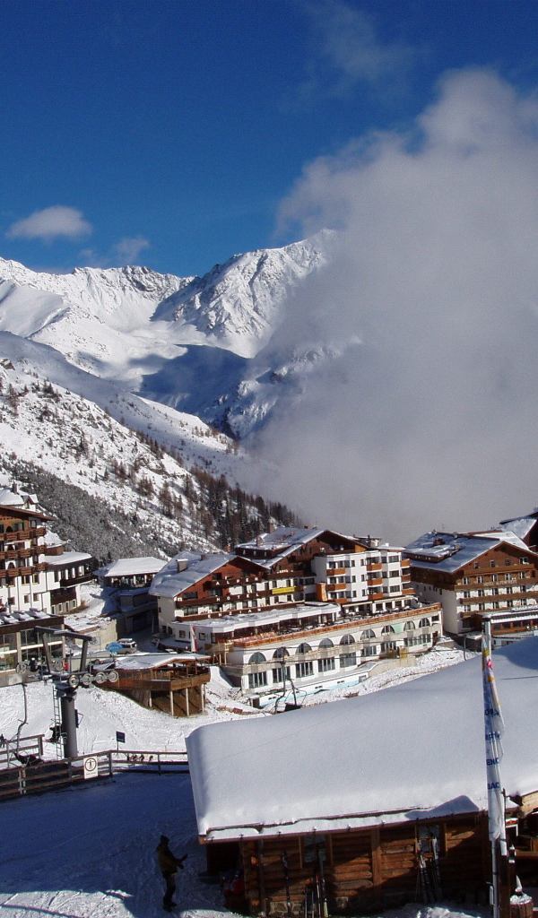 Город на горнолыжном курорте Зёльден, Австрия