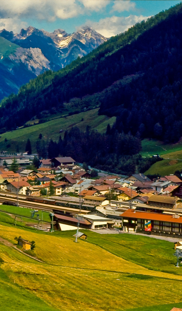 Город на горнолыжном курорте Сант Антон, Австрия