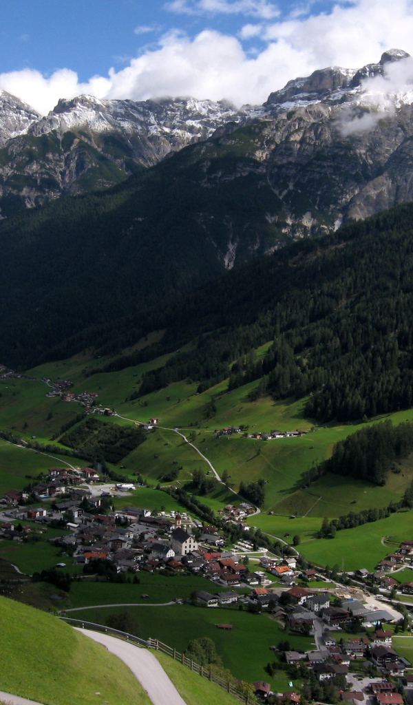Пейзаж города Нойштифт, Австрия