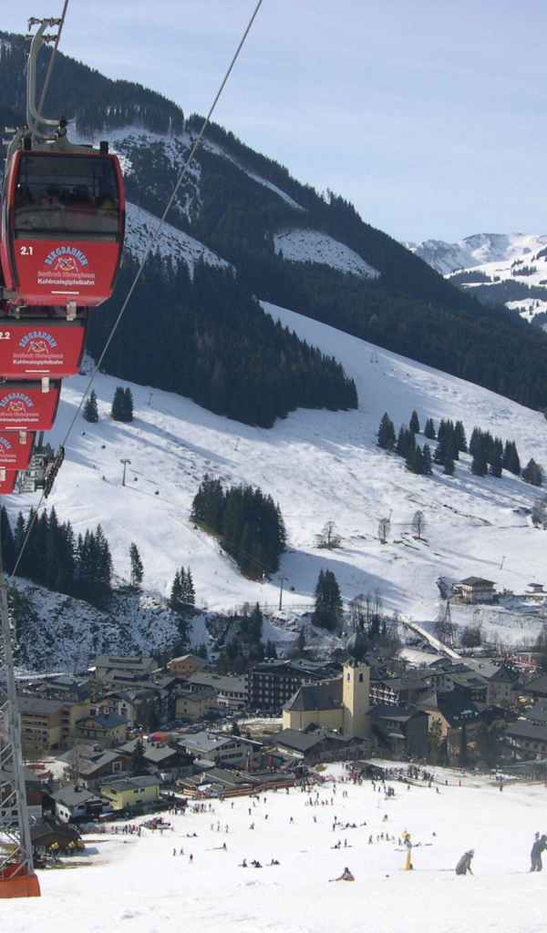 Подъемник на горнолыжном курорте Заальбах Хинтерглем, Австрия