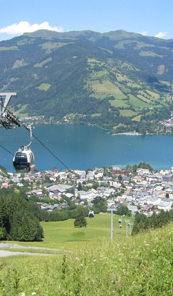 Подъемник на курорте Цель-ам-Зее, Австрия