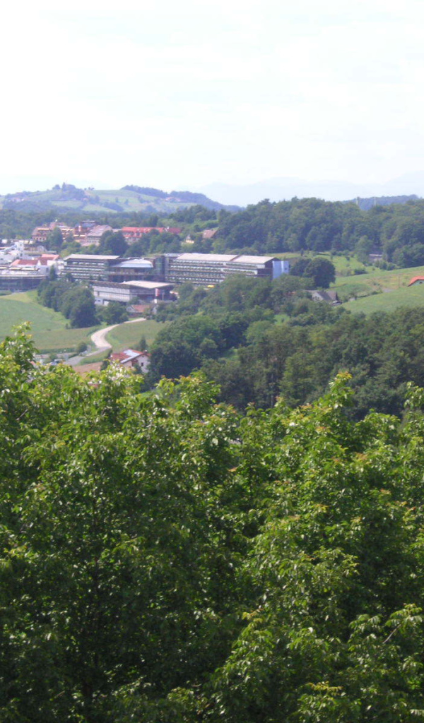 Окрестности на курорте Бад Лойперсдорф, Австрия